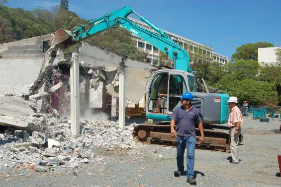 Une école à reconstruire