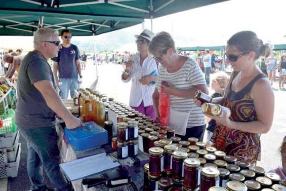 Le marché de Ducos trouve ses marques à l'Arène du Sud