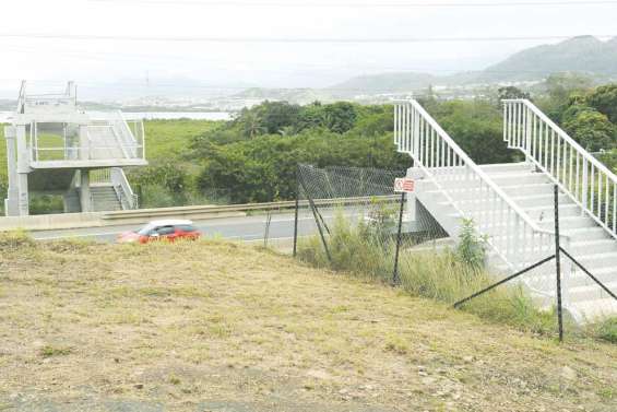 La passerelle posée demain