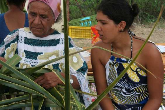 Les femmes tissent des liens