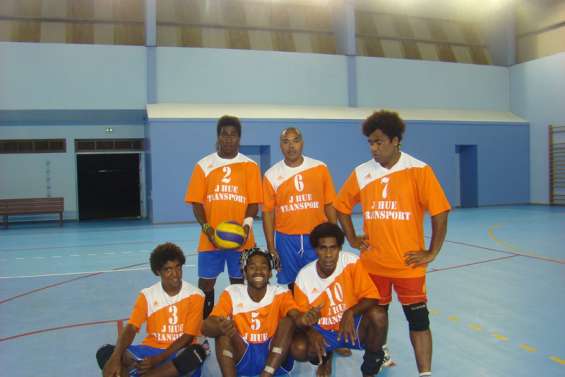 La salle de Hnassé à l'épreuve du volley