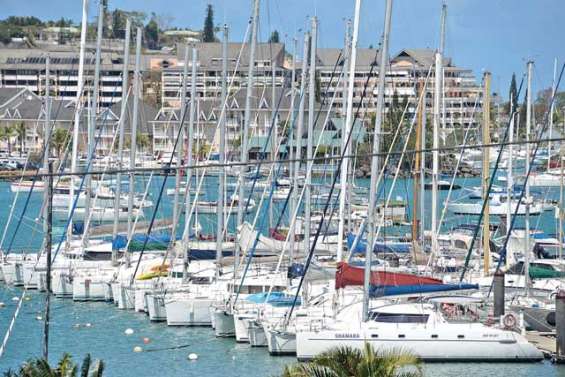 Bateaux cherchent port désespérément