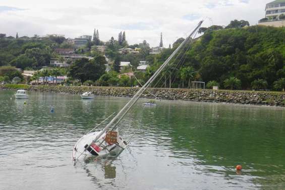 Naufrage devant la mise à l'eau