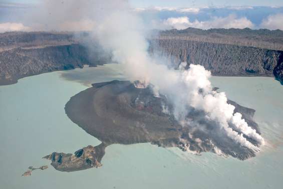 L’Australie envoie un navire d’aide à Port-Vila