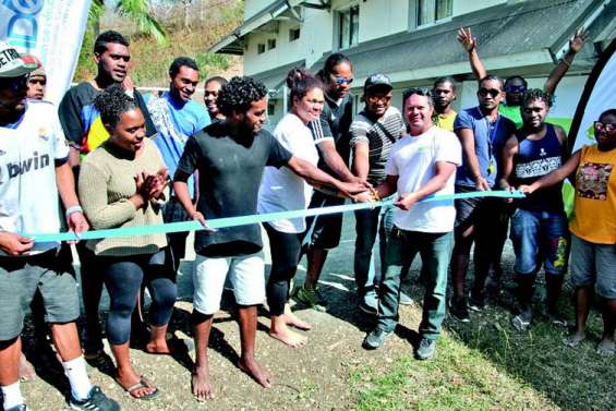 Un nouveau terrain de volley-ball à la résidence 100